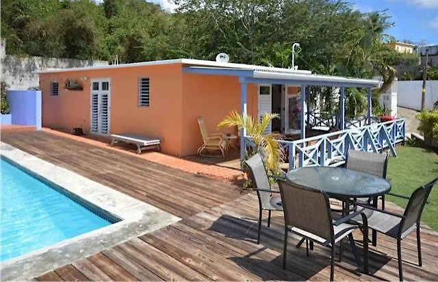 Villa Vieques Island House With Caribbean Views And Pool! Сasa de vacaciones